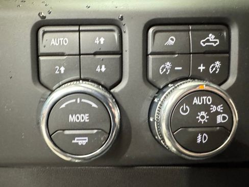 New 2026 GMC Sierra 3500 AT4 w/ AT4 Premium Plus Package image 15