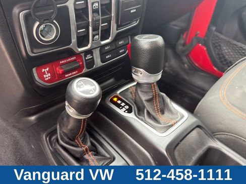 Used 2022 Jeep Gladiator Mojave w/ Trailer Tow Package AWD/4WD image 15