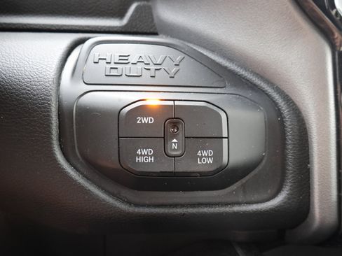Used 2025 RAM 2500 Big Horn AWD/4WD image 43