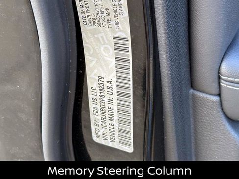 Used 2023 Jeep Grand Cherokee L Limited w/ Luxury Tech Group II image 23