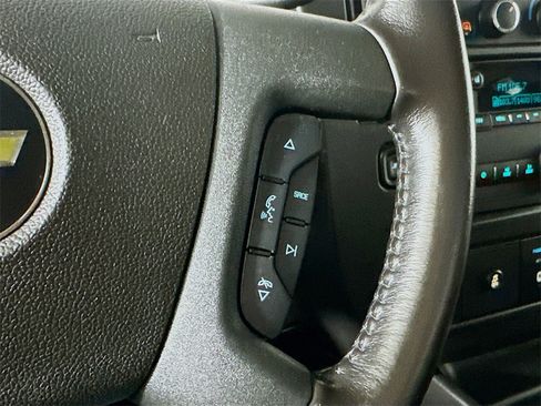 Used 2022 Chevrolet Express 2500 w/ Driver Convenience Package image 26