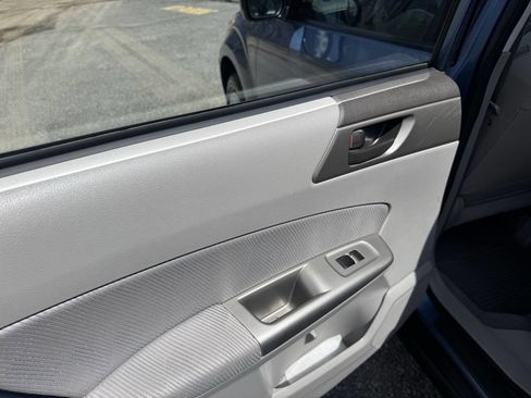 Used 2010 Subaru Forester 2.5X image 19