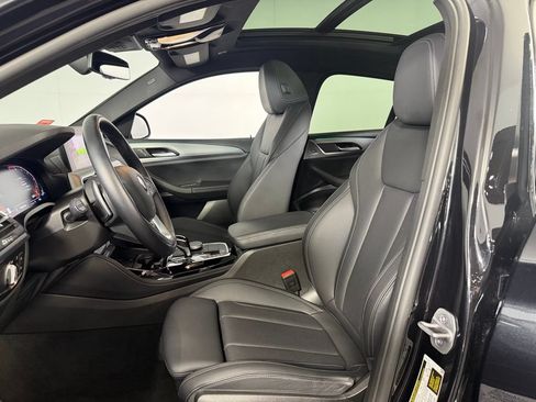 Used 2025 BMW X4 xDrive30i AWD/4WD image 23