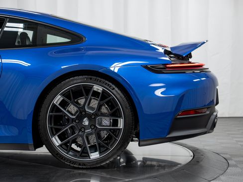Used 2026 Porsche 911 Carrera T RWD image 56