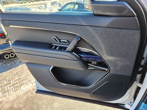 New 2026 Land Rover Range Rover Sport Dynamic SE image 16