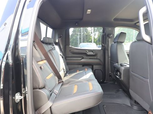 Used 2023 GMC Sierra 1500 AT4 w/ AT4 Premium Package AWD/4WD image 39