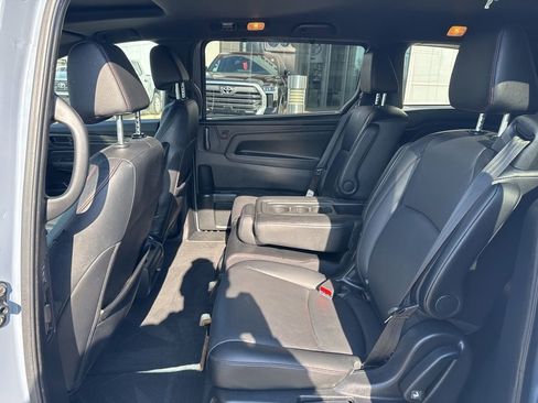 Used 2024 Honda Odyssey Sport image 14