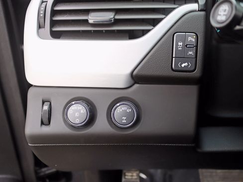 Used 2019 GMC Yukon SLT image 18