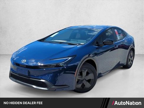 New 2026 Toyota Prius LE FWD image 1