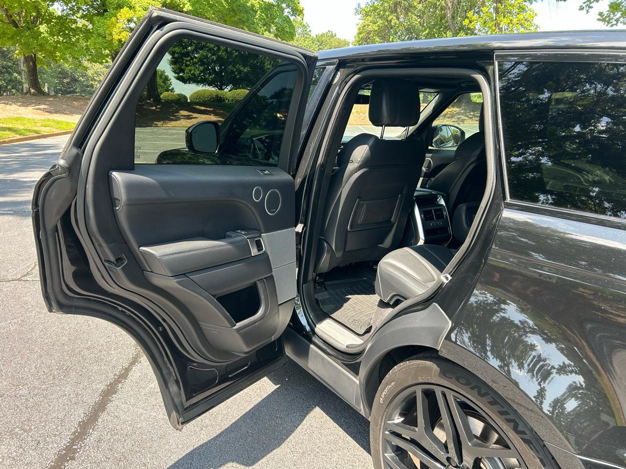 Used 2017 Land Rover Range Rover Sport AWD/4WD image 15