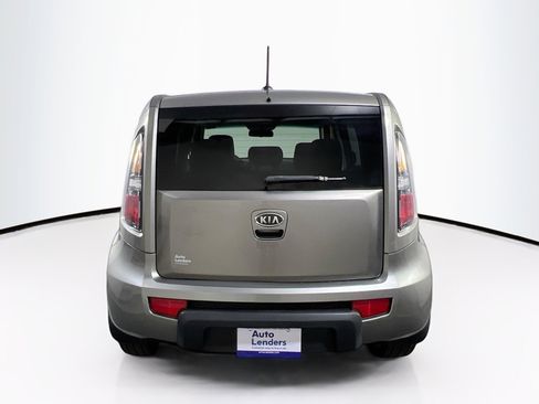 Used 2011 Kia Soul ! FWD image 6