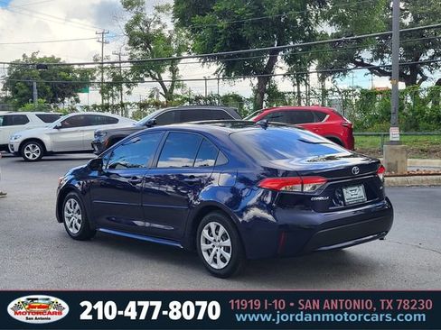 Used 2022 Toyota Corolla LE FWD image 3