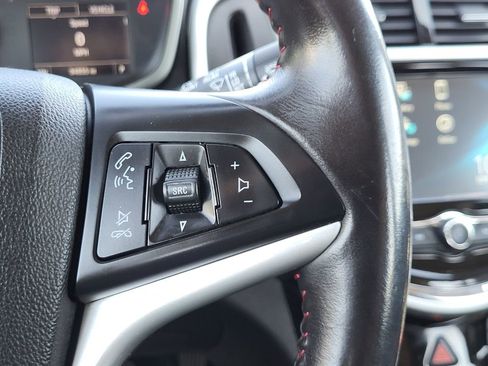 Used 2017 Chevrolet Sonic LT w/ Fun and Sun Package FWD image 32