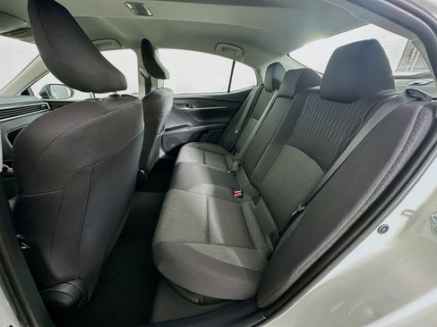 Used 2025 Toyota Camry LE image 29