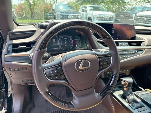 Used 2019 Lexus ES 350 w/ Accessory Package 2 FWD image 11