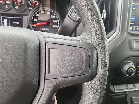Used 2022 Chevrolet Silverado 1500 Custom AWD/4WD image 21