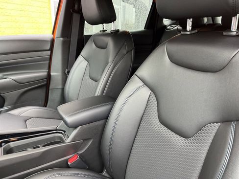 New 2026 Jeep Compass Latitude image 23