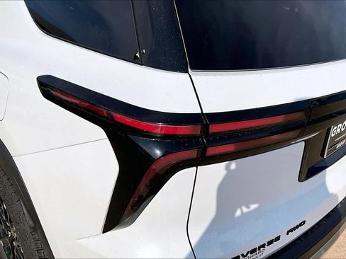 New 2026 Chevrolet Traverse Z71 w/ Driver Confidence Package image 15