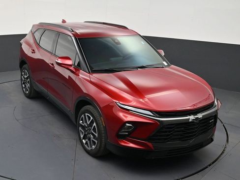 Used 2025 Chevrolet Blazer RS FWD image 19