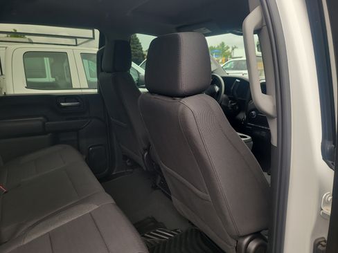 Used 2024 Chevrolet Silverado 2500 Custom w/ Custom Convenience Package AWD/4WD image 10