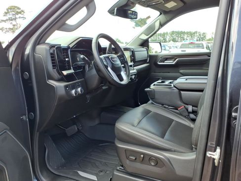 Used 2025 GMC Sierra 1500 SLT RWD image 21
