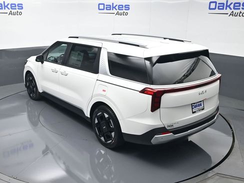 New 2026 Kia Carnival EX FWD image 52