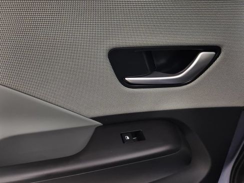 Certified 2024 Hyundai Kona Limited FWD image 15