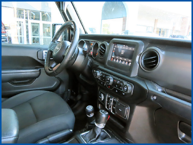 Certified 2022 Jeep Gladiator Sport AWD/4WD image 9