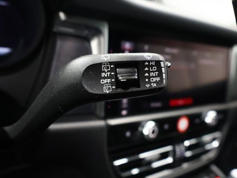 Used 2026 Porsche Macan GTS image 33