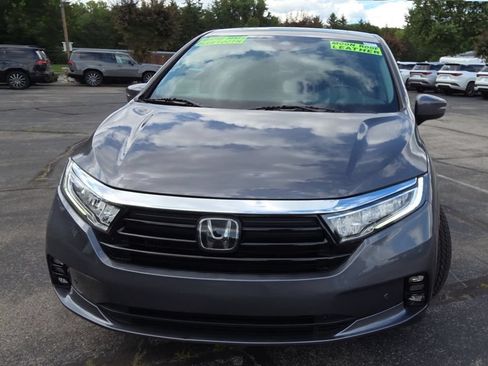 Used 2021 Honda Odyssey Touring image 3