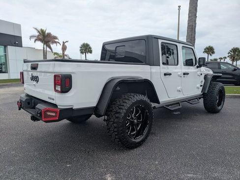 Used 2021 Jeep Gladiator Sport AWD/4WD image 4