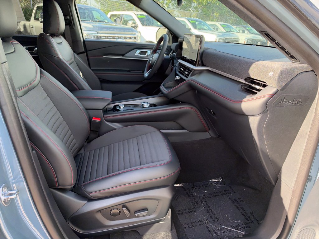 New 2027 Ford Explorer ST-Line w/ Premium Package RWD image 23