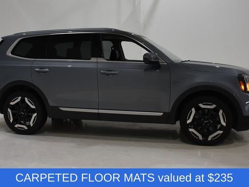 Used 2025 Kia Telluride S FWD image 3