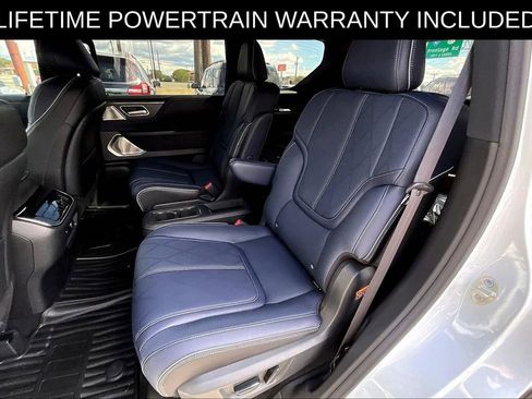 Certified 2026 INFINITI QX80 4WD w/ Sport Exterior Package image 15