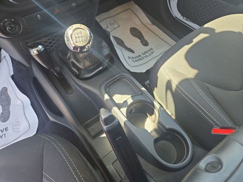 Used 2017 Jeep Wrangler Sahara w/ Connectivity Group image 51