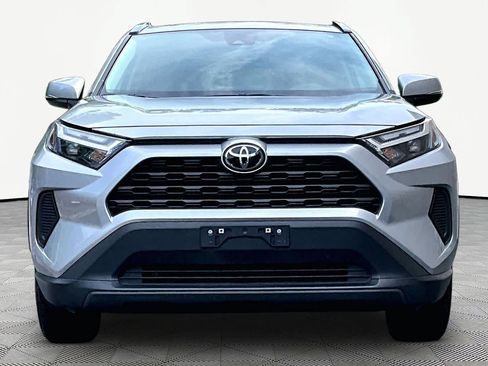 Certified 2025 Toyota RAV4 LE AWD/4WD image 4