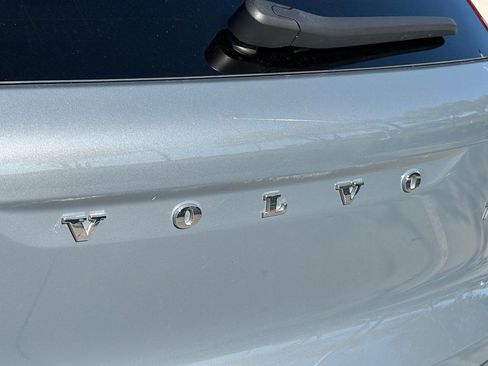 Certified 2022 Volvo XC40 T5 R-Design w/ Advanced Package image 11