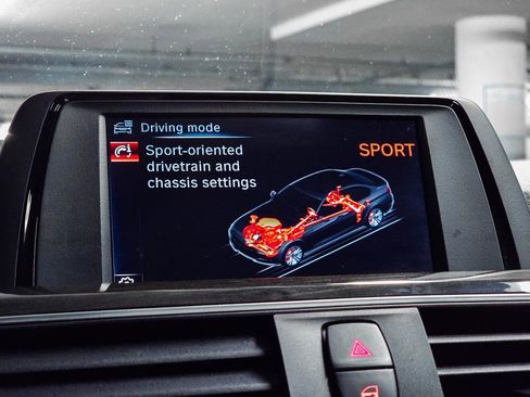 Used 2017 BMW 330i xDrive Sedan image 32