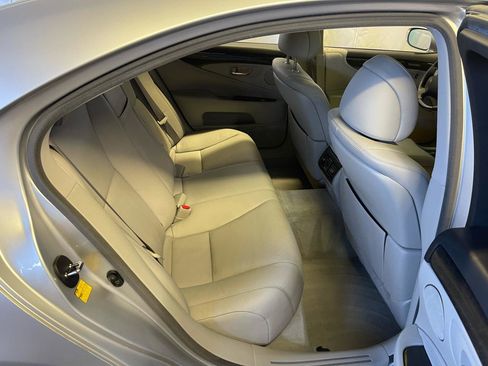 Used 2009 Lexus LS 460 RWD image 14