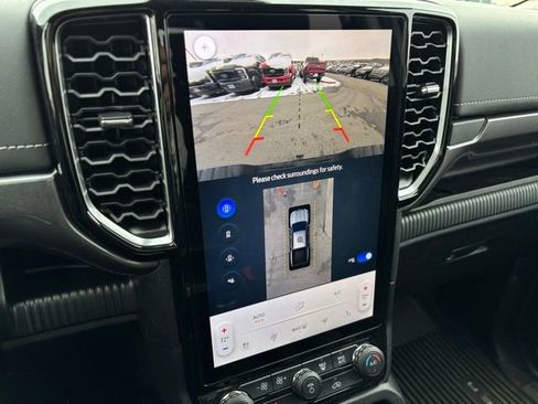 New 2025 Ford Ranger Lariat w/ FX4 Off-Road Package image 35