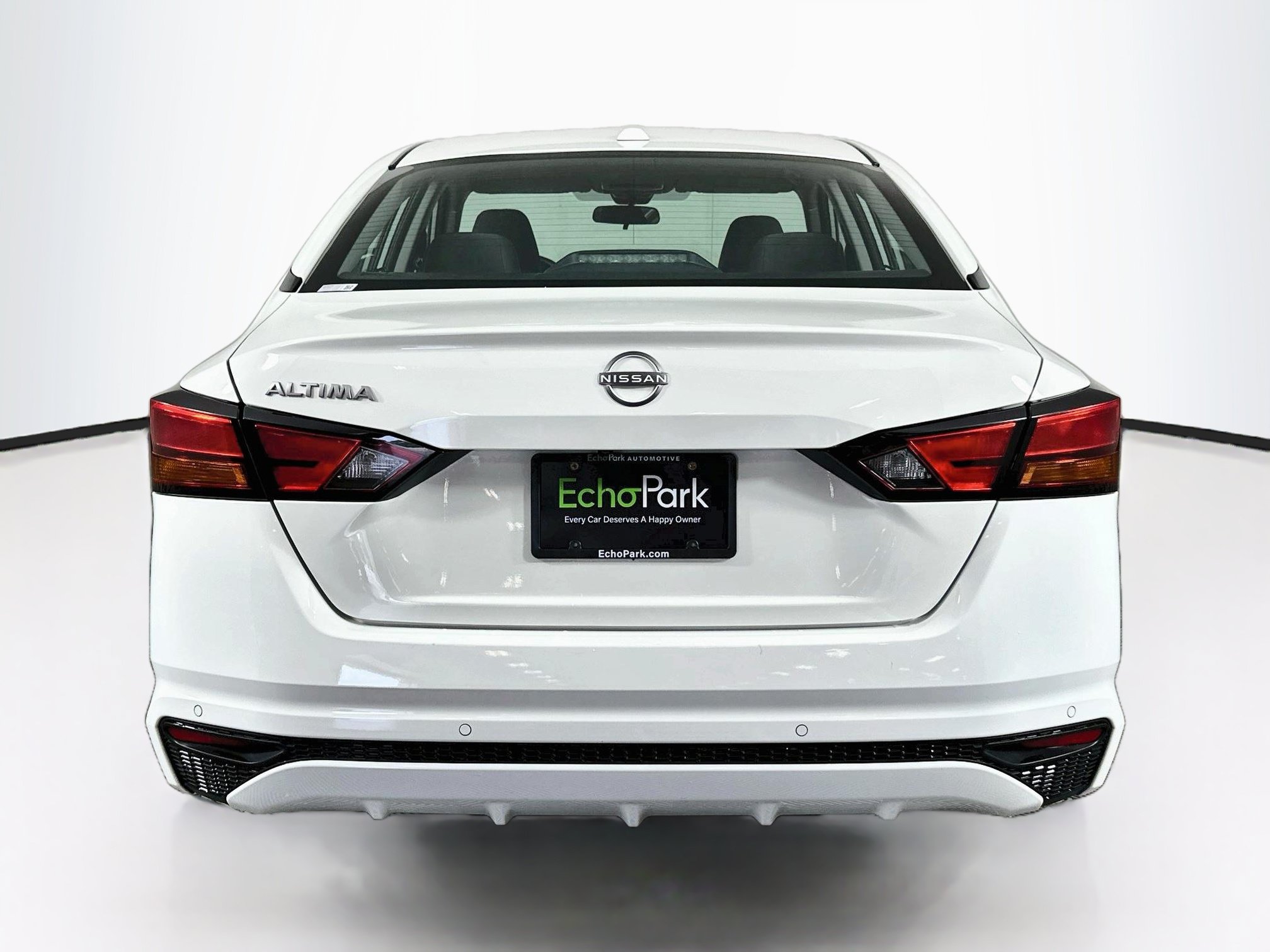 Used 2025 Nissan Altima 2.5 SV FWD image 7