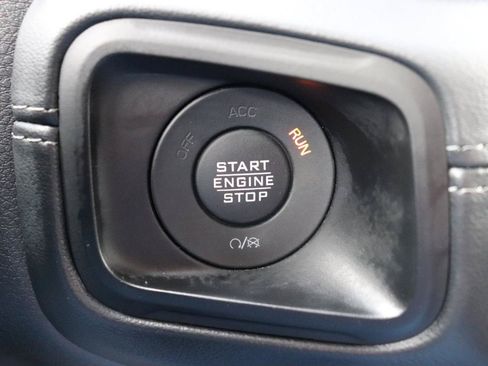 Used 2026 Jeep Gladiator Rubicon AWD/4WD image 45