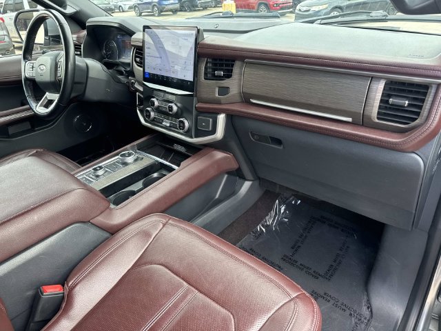 Used 2023 Ford Expedition Limited AWD/4WD image 19