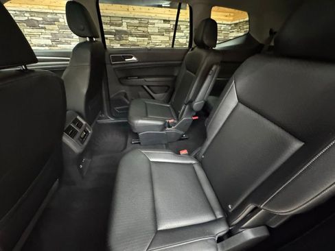 Used 2019 Volkswagen Atlas SEL R-Line image 31