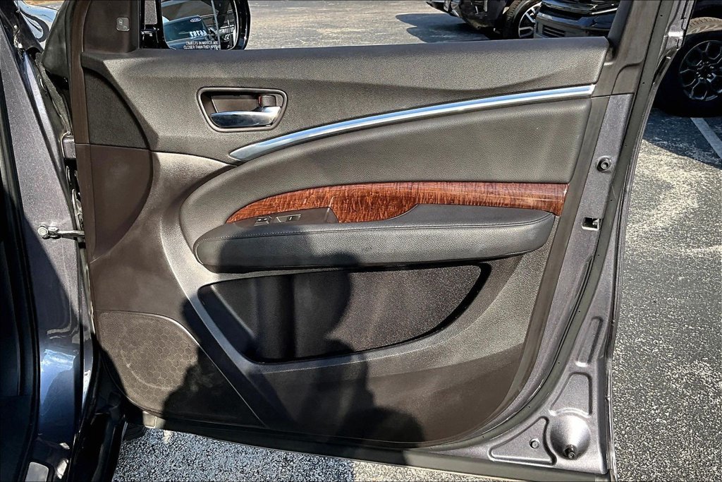 Used 2018 Acura MDX w/ Technology Package FWD image 22