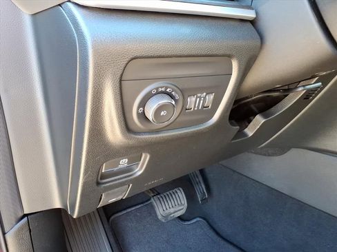 New 2025 Jeep Grand Cherokee L Limited image 19