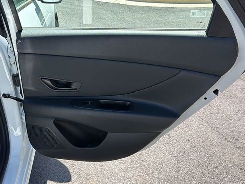 New 2026 Hyundai Elantra Sport FWD image 17