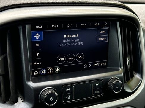 Used 2019 GMC Canyon SLE image 16