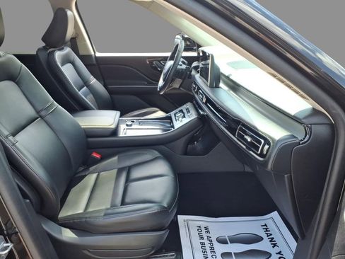 Certified 2023 Lincoln Aviator AWD w/ Premium Package image 13