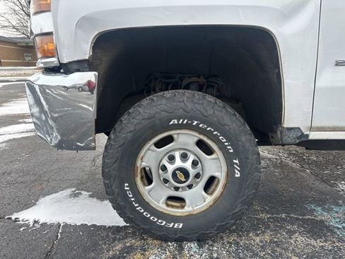 Used 2017 Chevrolet Silverado 2500 W/T w/ Snow Plow Prep Package image 13